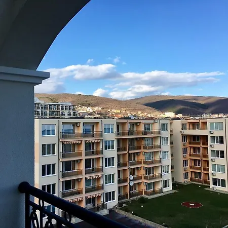 Морски Бряг شقة